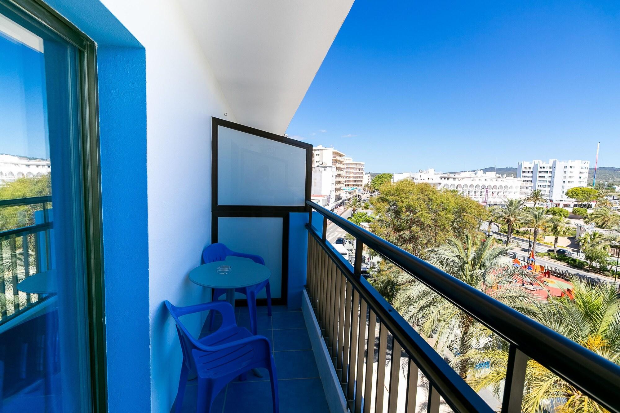 سان أنطونيو The Blue Apartments - Adults Only المظهر الخارجي الصورة
