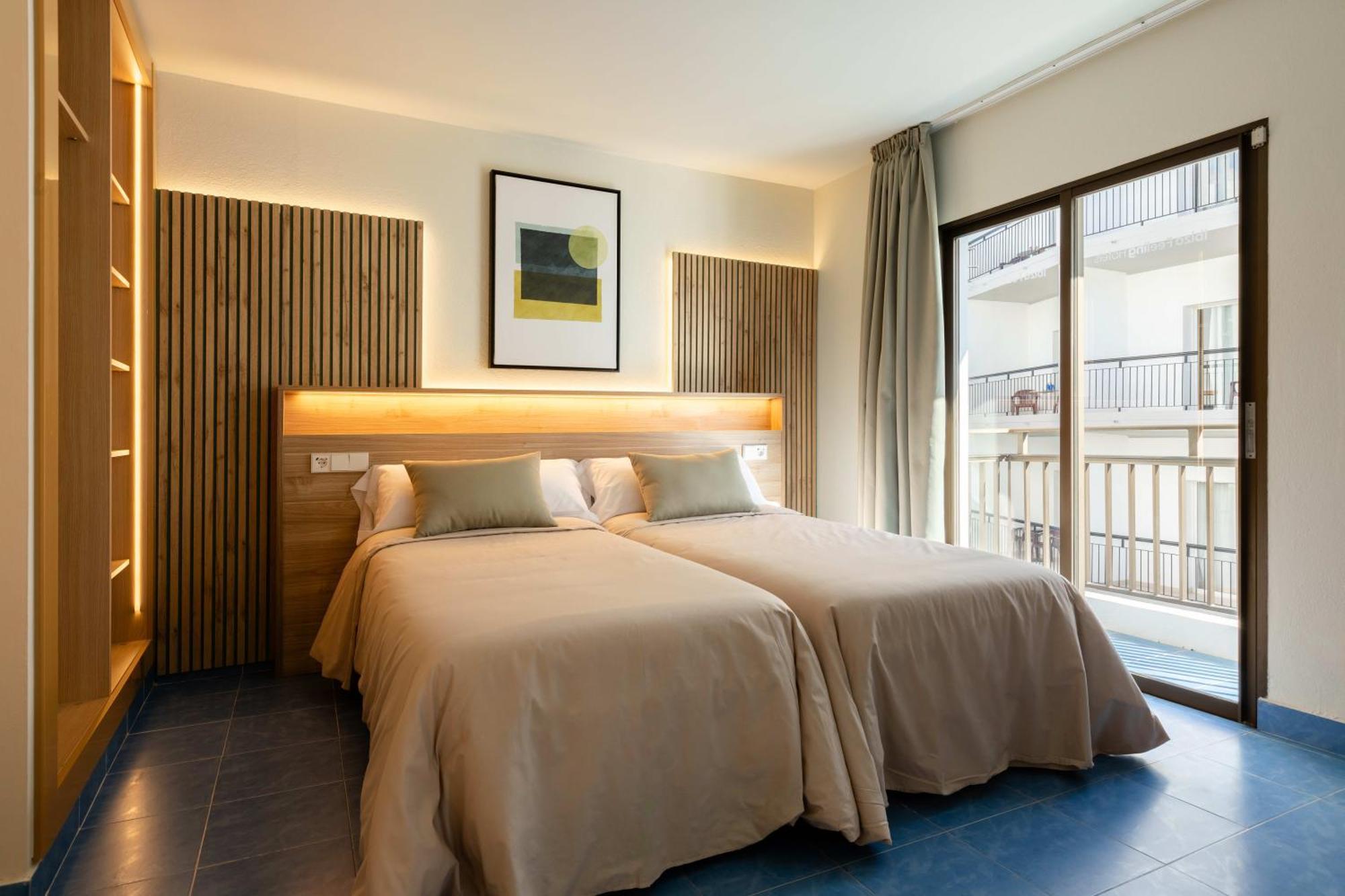 The Blue Apartments - Adults Only سان أنطونيو المظهر الخارجي الصورة